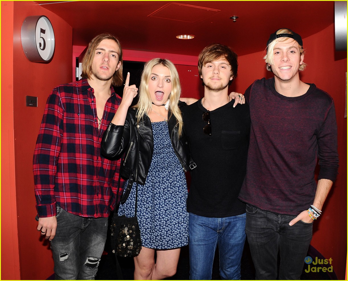R5 Surprise Fans At 'All Day All Night' Screening - See The Pics!