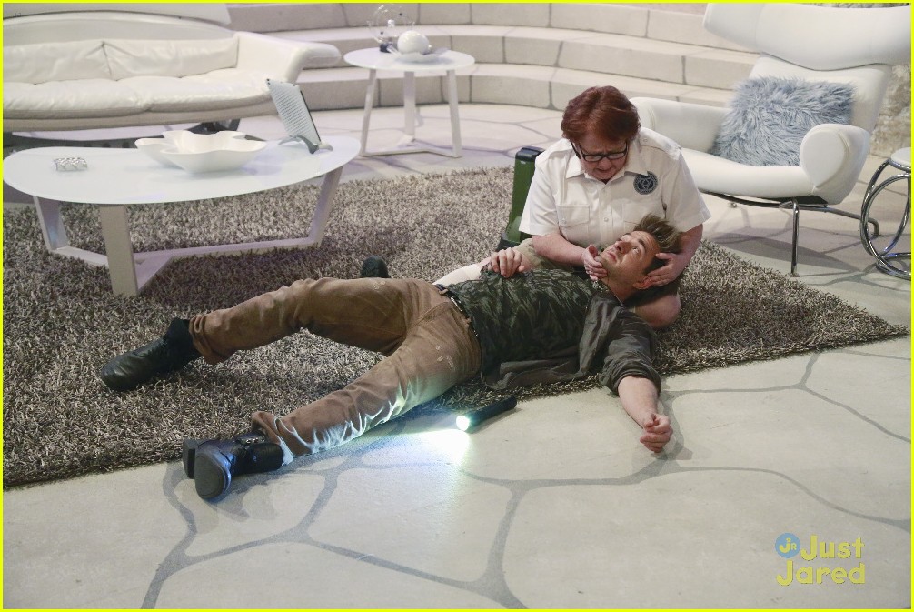 Is The Bionic Island Under Threat on 'Lab Rats'?
