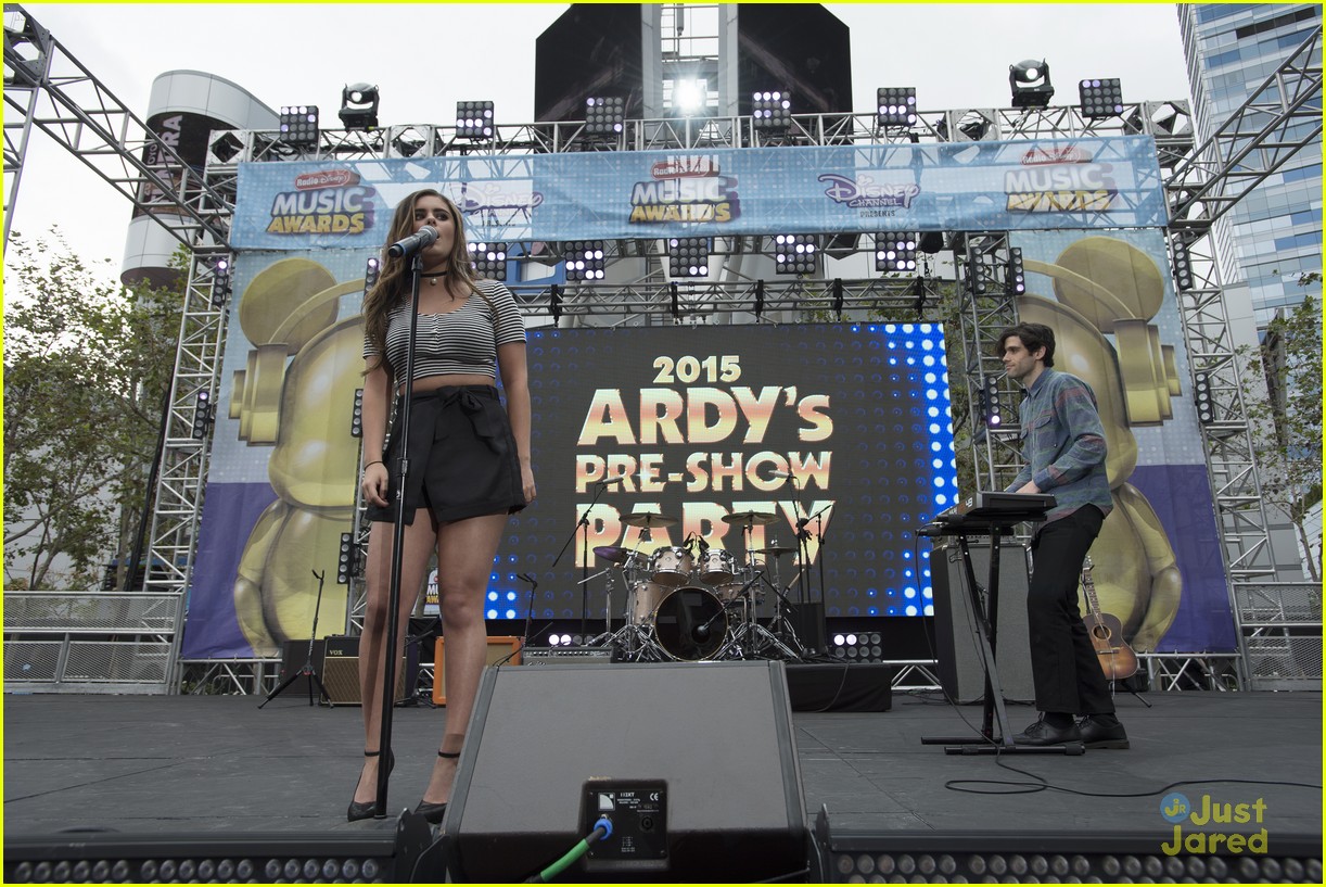 Get A Sneak Peek At the ARDY's Pre-Show Party Before The RDMAs 2015!