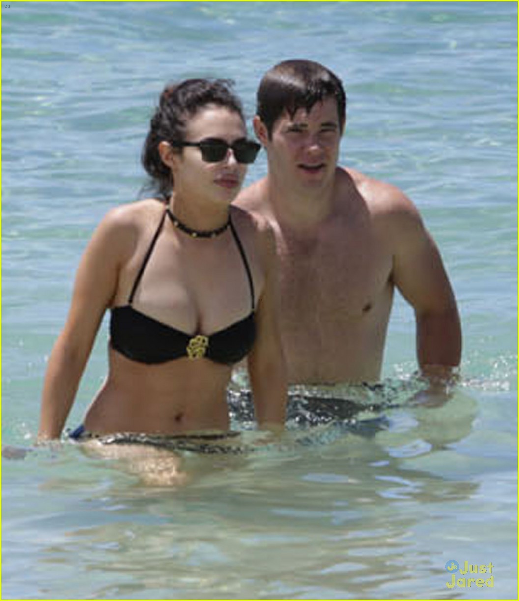 Chloe Bridges Shows PDA with Boyfriend Adam DeVine in Hawaii!