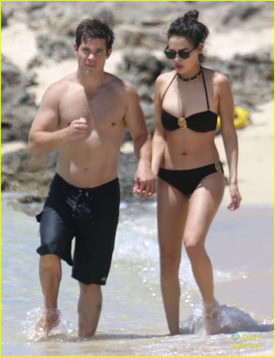 Chloe Bridges Shows PDA with Boyfriend Adam DeVine in Hawaii!