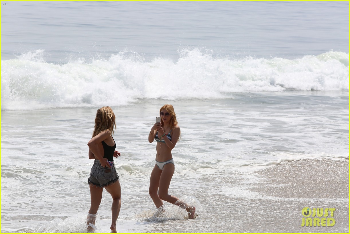 Bella Thorne Shows Off Amazing Bikini Body During Memorial Day Party