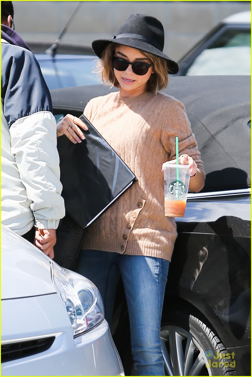 Sarah Hyland Is Tired of Los Angeles' Gloomy Days