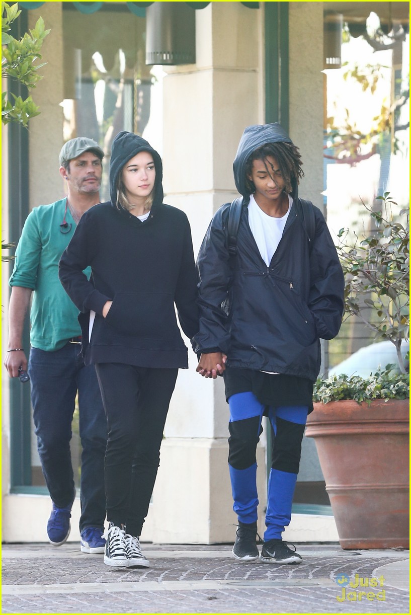 Jaden Smith Holds Hands With a Mystery Girl!