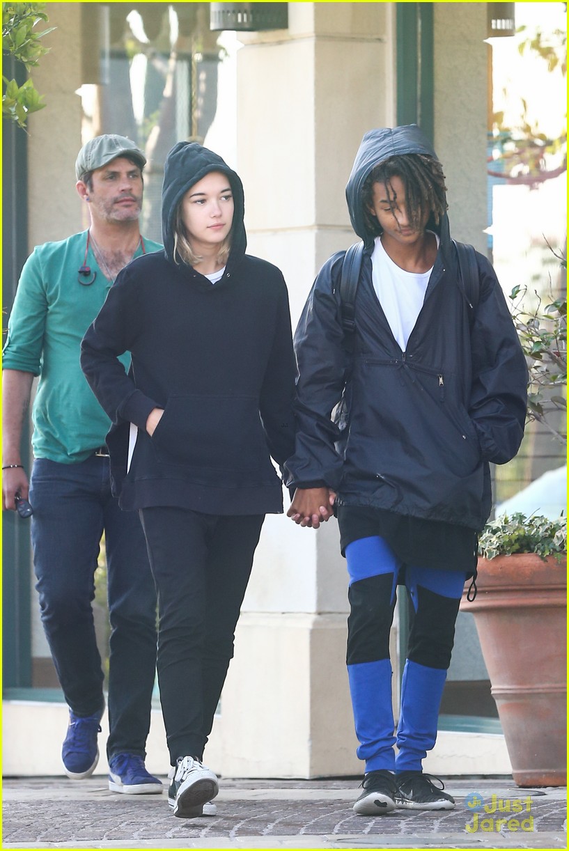 Jaden Smith Holds Hands With a Mystery Girl!