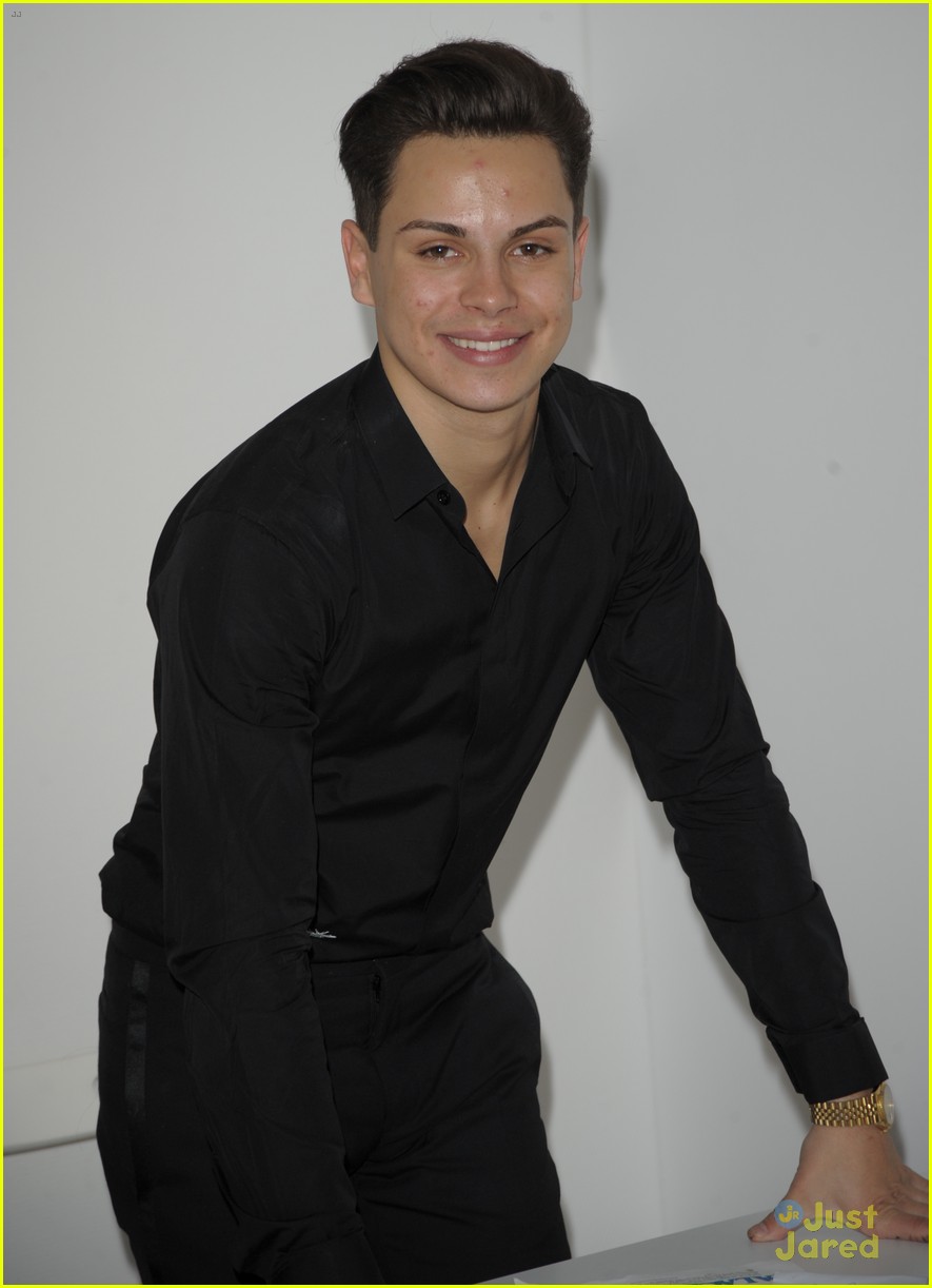 Jake T. Austin is 'So Talented' Raves Former 'Fosters' Co-Star Bailee Madison