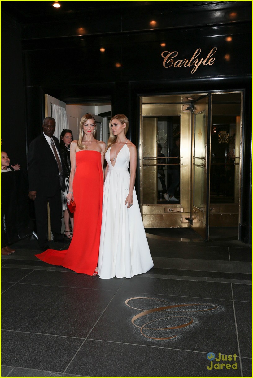 Nicola Peltz Slays in White at Met Gala 2015