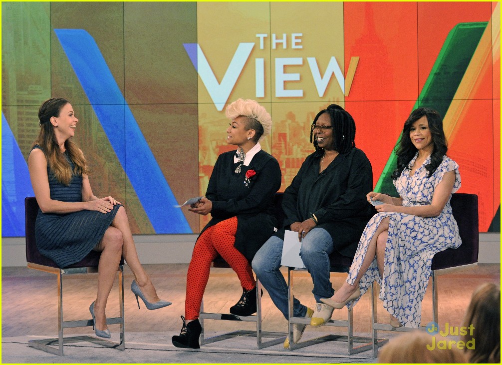 That's So Raven Reunion! Raven Symone & Anneliese van der Pol Reunite For 'The Way We Get By' Opening Night
