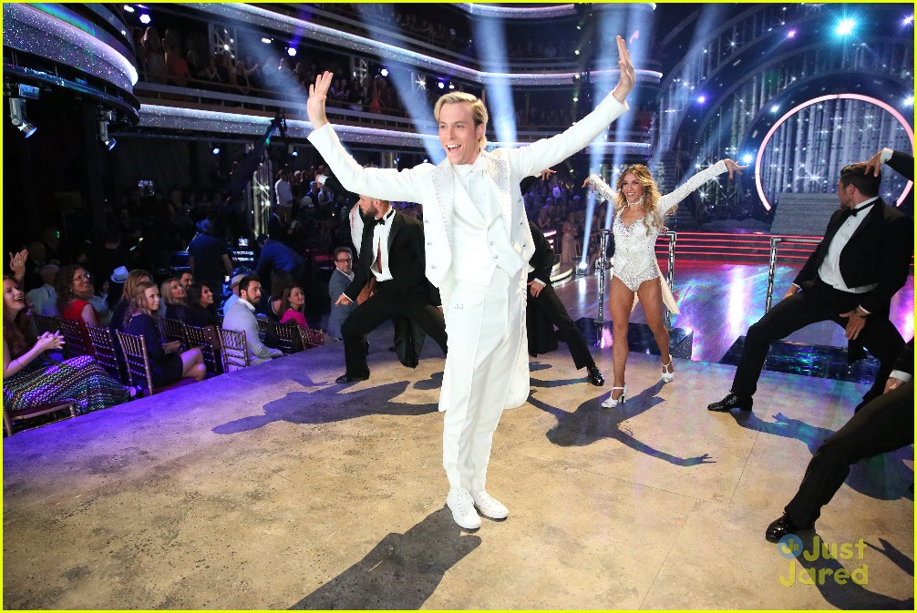 Riker Lynch & Allison Holker Repeat Freestyle On 'DWTS' Season Finale - See The Pics!