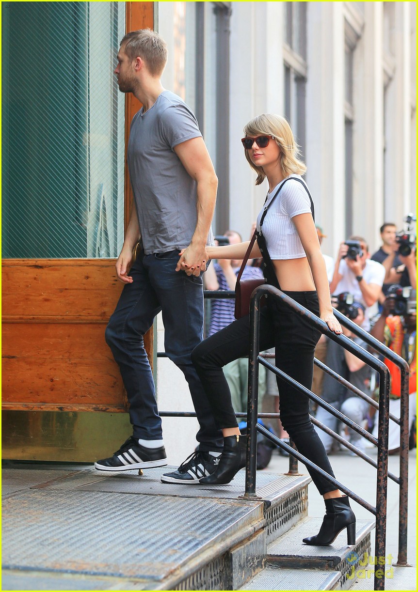 Taylor Swift Continues Holding Hands with Calvin Harris in the Big Apple!