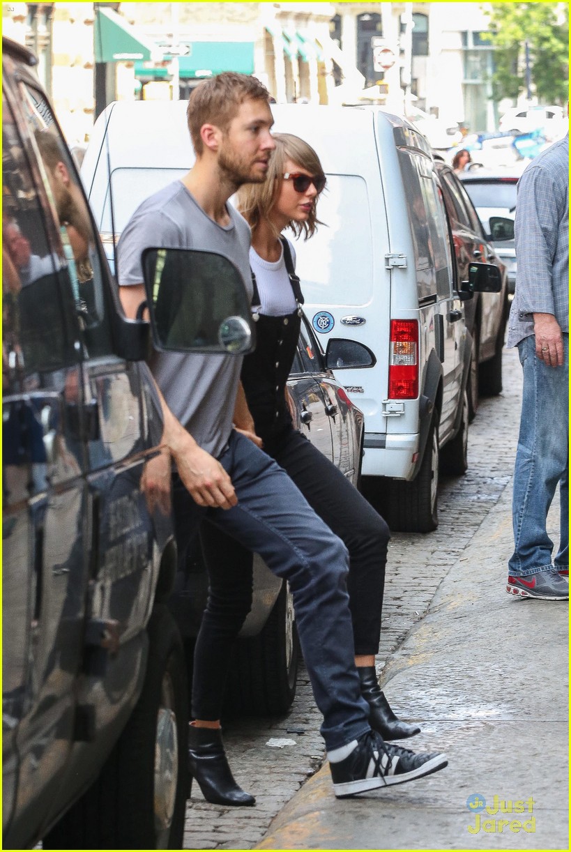 Taylor Swift Continues Holding Hands with Calvin Harris in the Big Apple!