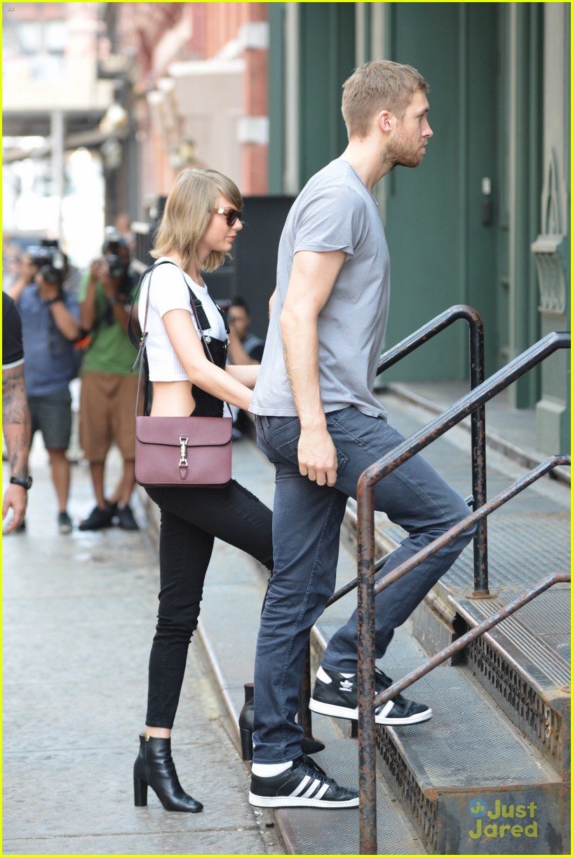 Taylor Swift Continues Holding Hands with Calvin Harris in the Big Apple!