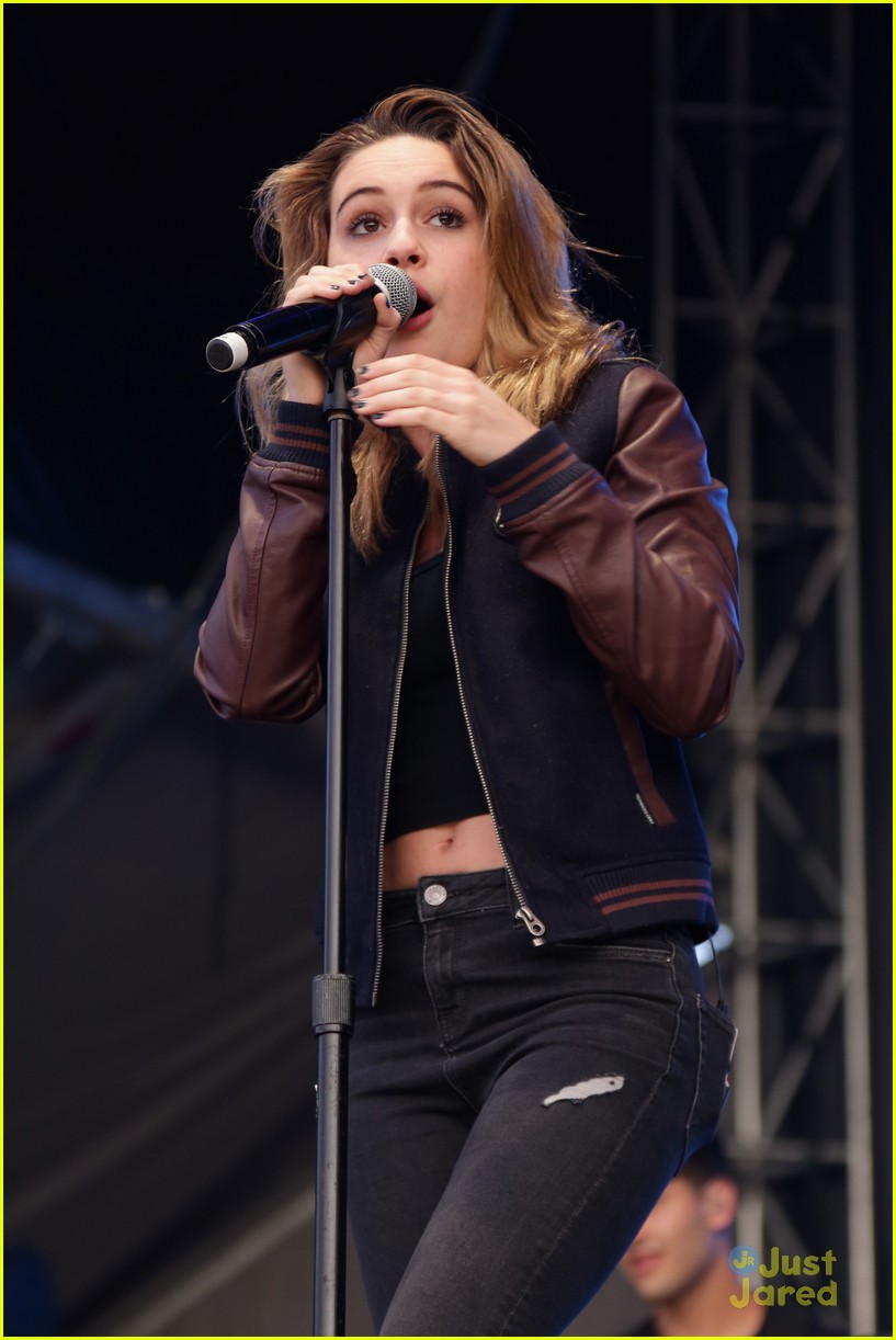 Bea Miller Hits DigiFest; Talks Possible Collaboration With Jacob Whitesides