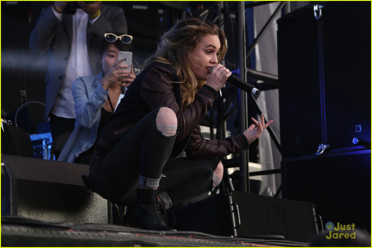 Bea Miller Hits DigiFest; Talks Possible Collaboration With Jacob Whitesides