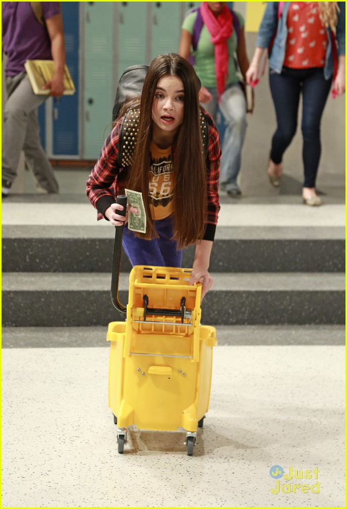 'Best Friends Whenever' Premieres TONIGHT - See The Pics From The Premiere Ep!