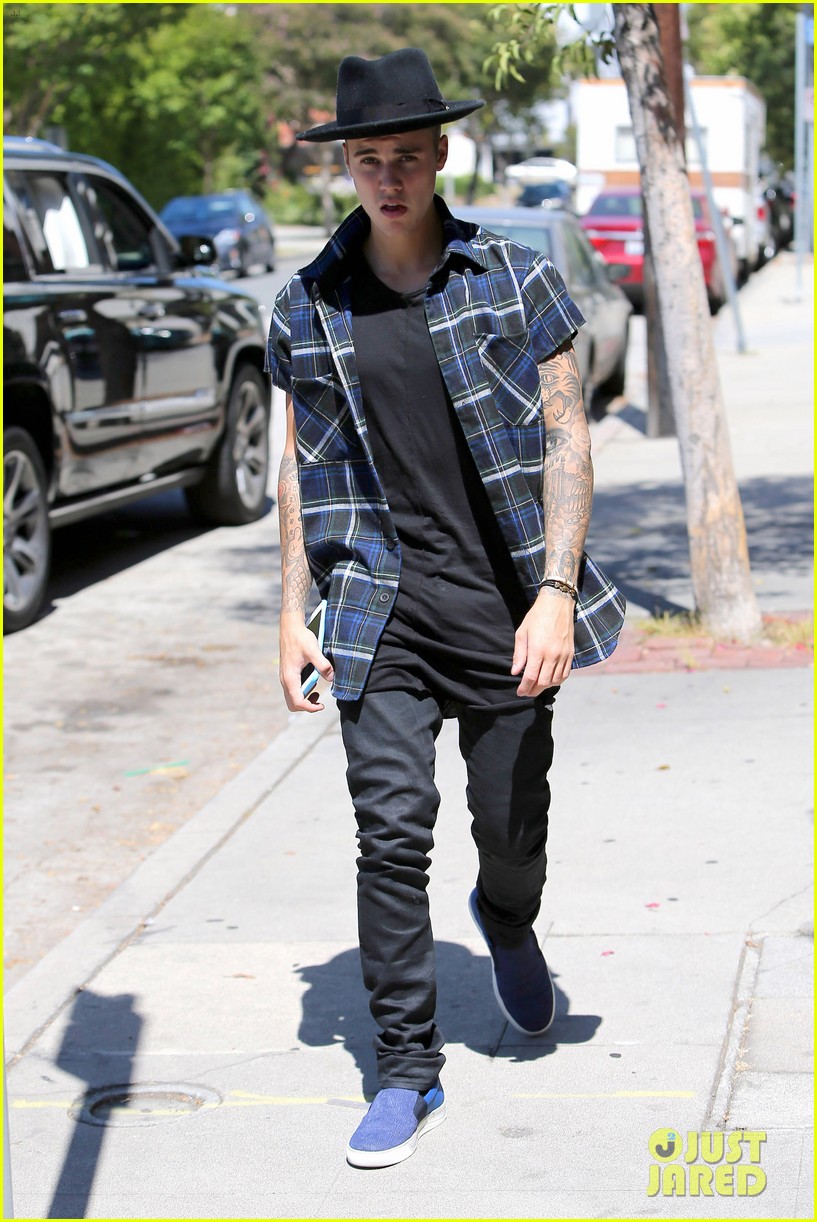 Justin Bieber Does a Parkour Sequence for 'Zoolander 2' - Get the Details!