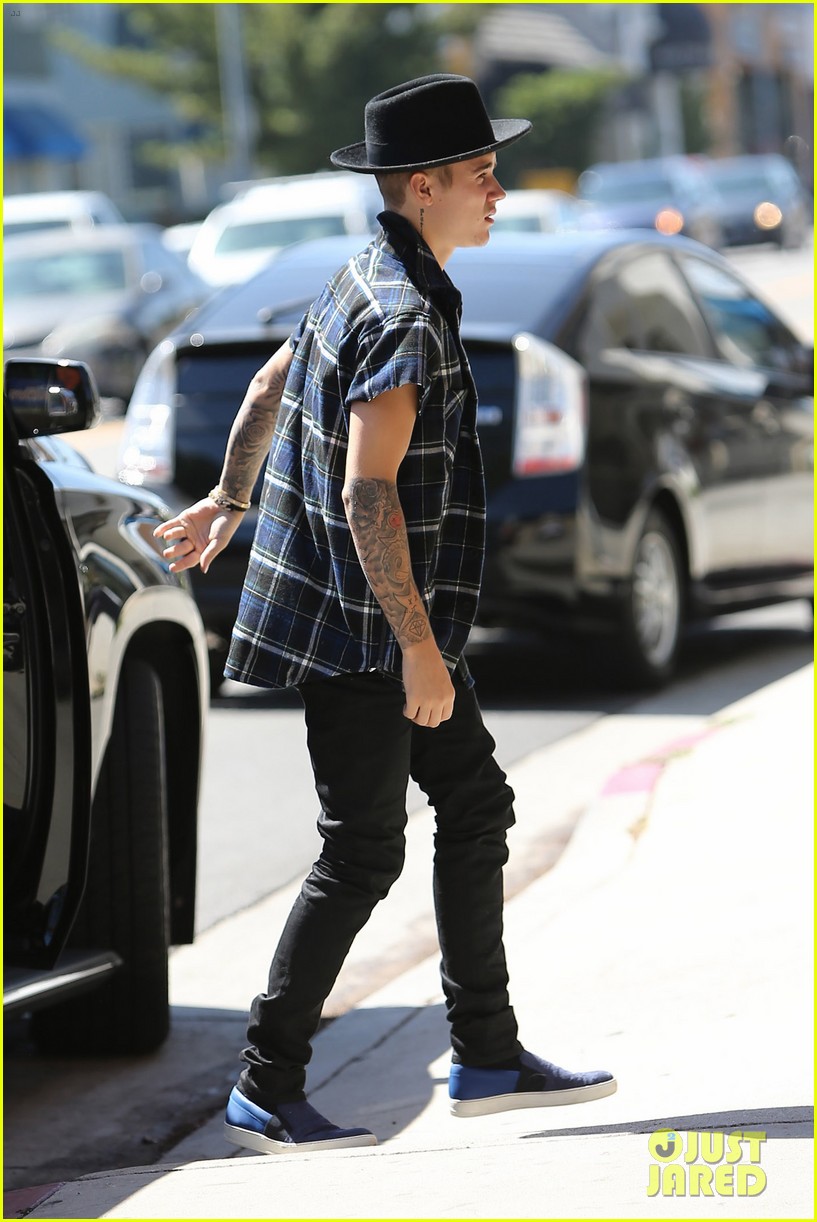 Justin Bieber Does a Parkour Sequence for 'Zoolander 2' - Get the Details!
