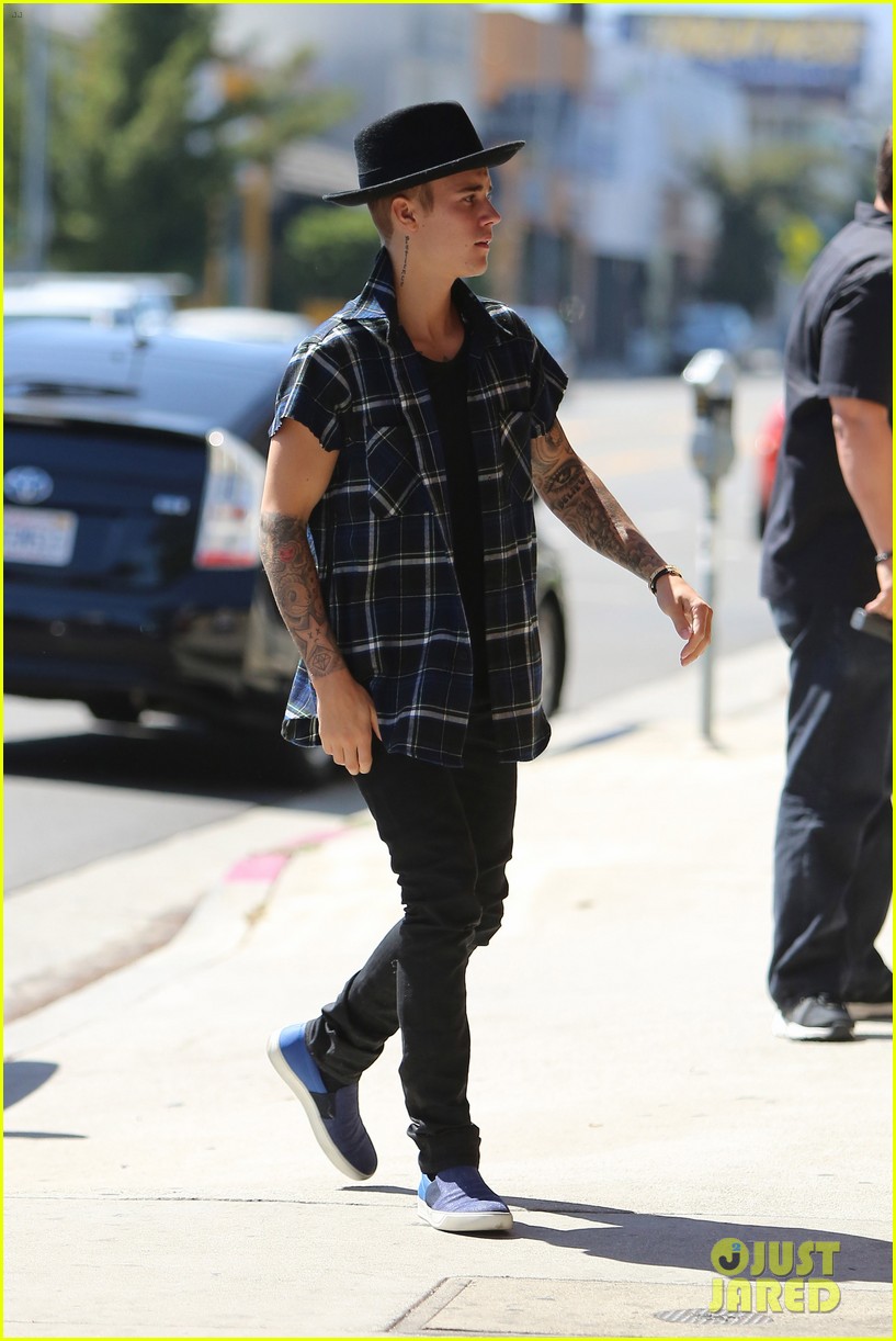 Justin Bieber Does a Parkour Sequence for 'Zoolander 2' - Get the Details!