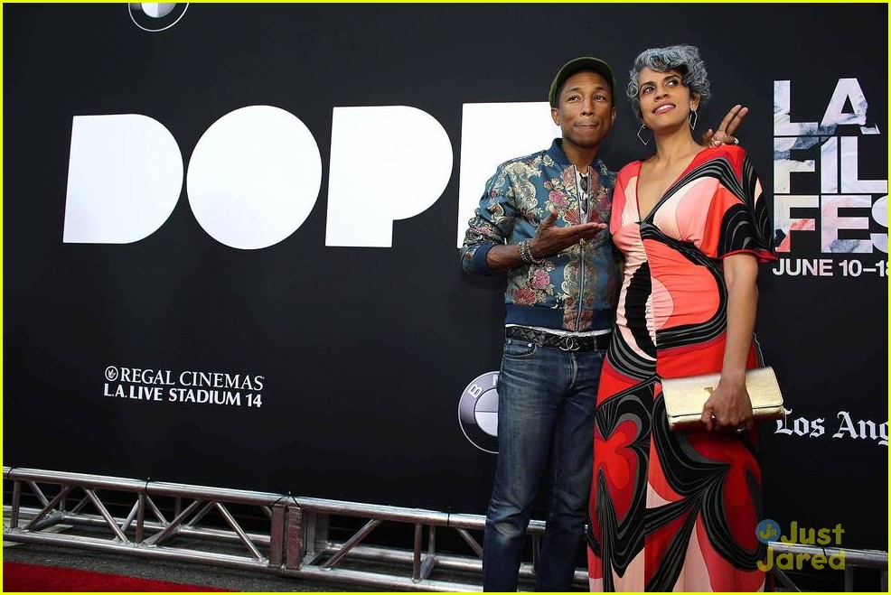 Kiersey Clemons Goes Kimono Cool at 'Dope' Premiere with Chanel Iman!