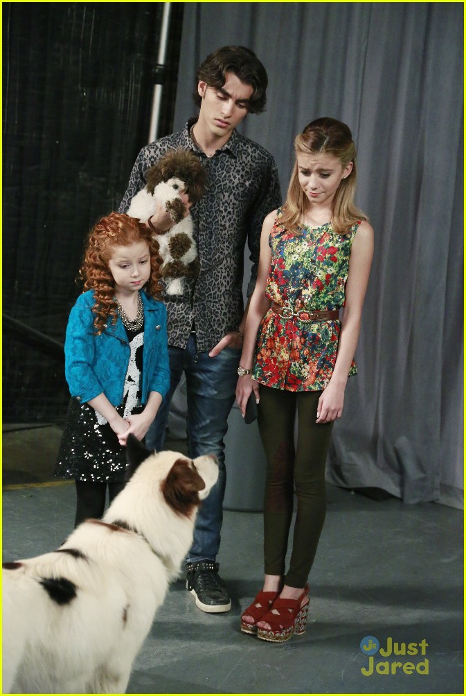 Stan's Daughter Gracie Becomes An Internet Sensation On 'Dog With A Blog' Tonight!