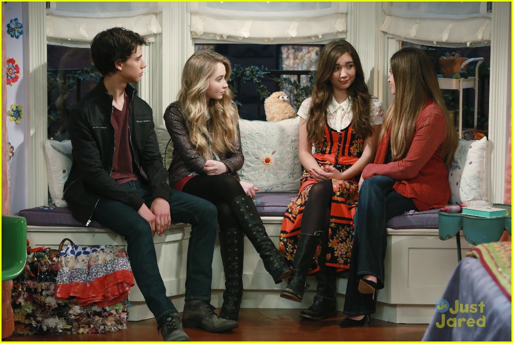 Uriah Shelton Returns As Josh On Tonight's 'Girl Meets World'!