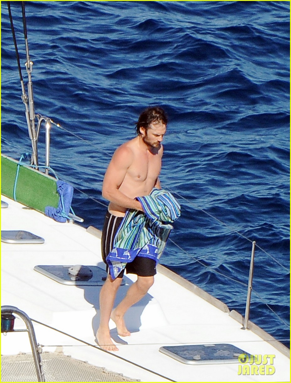 Ian Somerhalder & Nikki Reed Get Cozy on a Boat in Italy