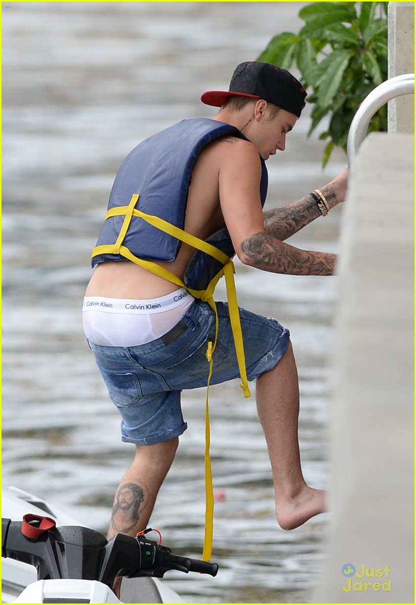 Justin Bieber's Calvins Turn See-Through While Jet Skiing with Hailey Baldwin!