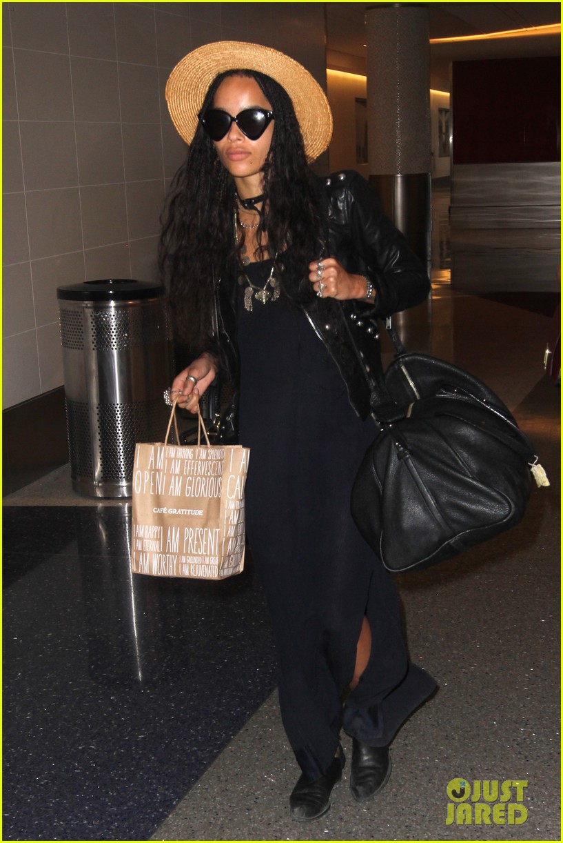 Zoe Kravitz & Maggie Q Make Their Way to Atlanta For More 'Allegiant: Part 1'