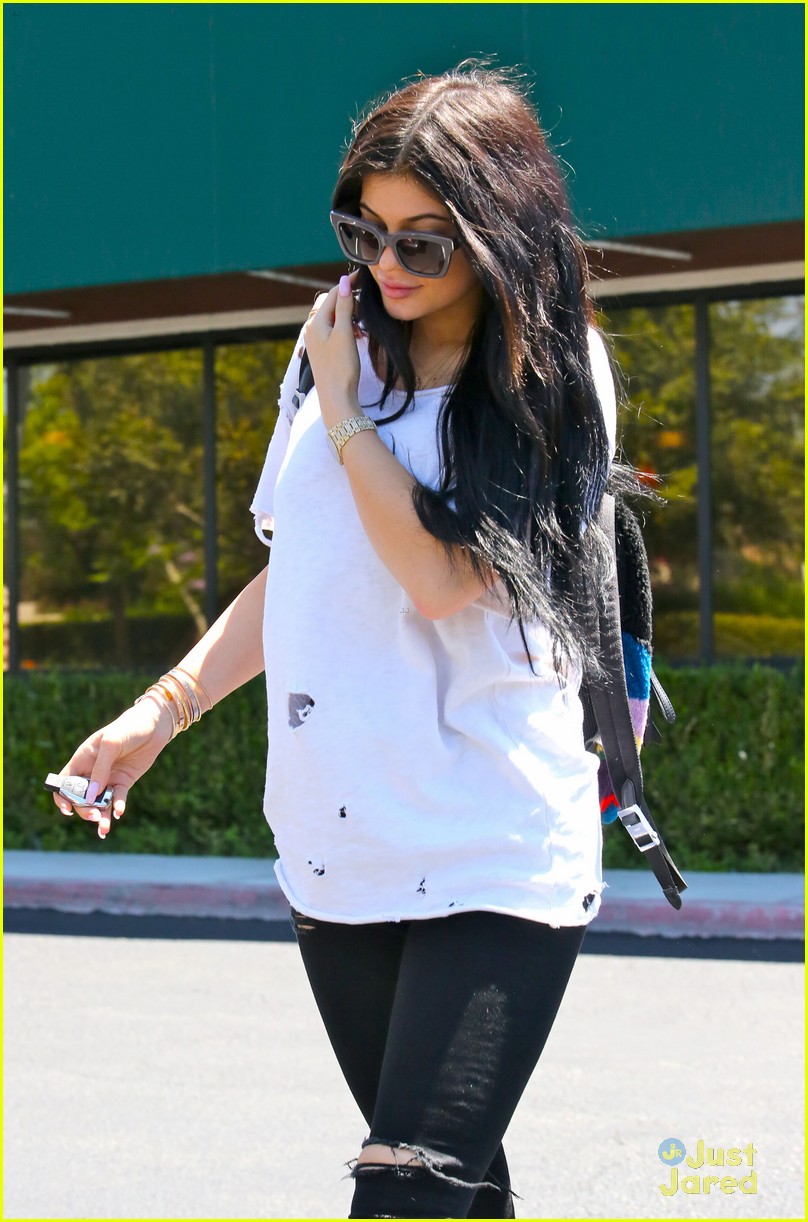 Kylie Jenner Is Not the Subject of Tyga's Song 'Pleazer'