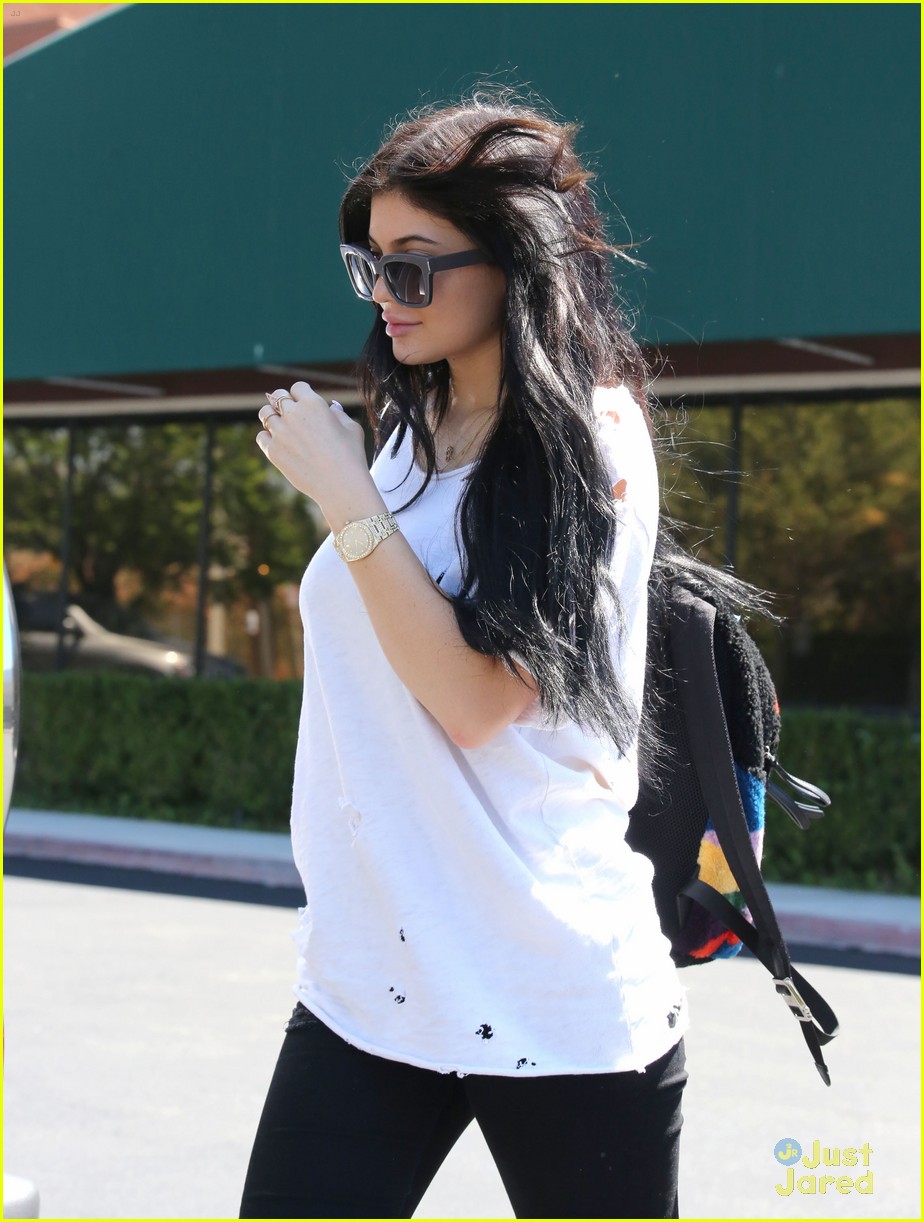 Kylie Jenner Is Not the Subject of Tyga's Song 'Pleazer'