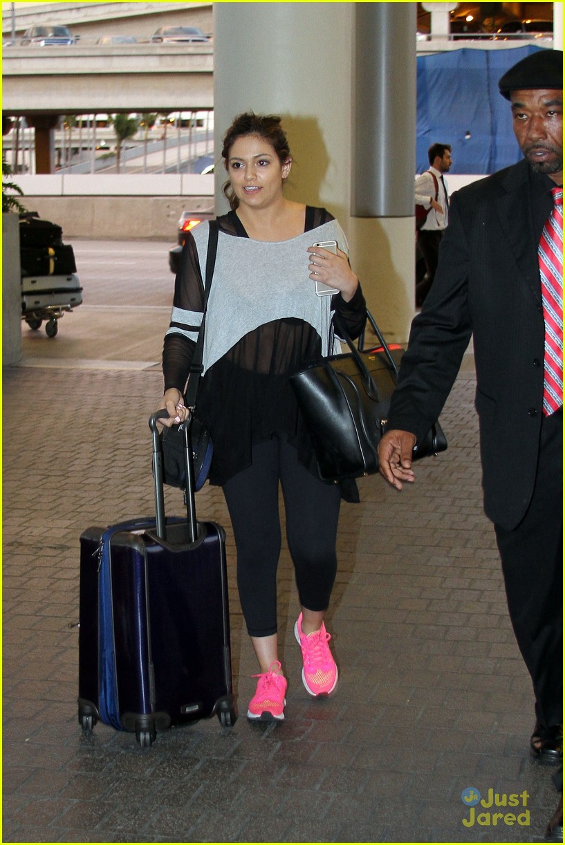 Bethany Mota Flies the Skies to the Philippines!