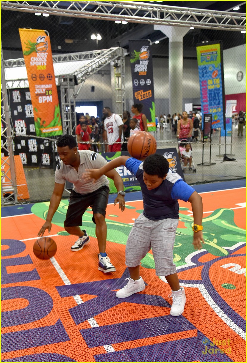 Lil P-Nut & Kel Mitchell Kick Off Worldwide Day Of Play at BET Experience in LA