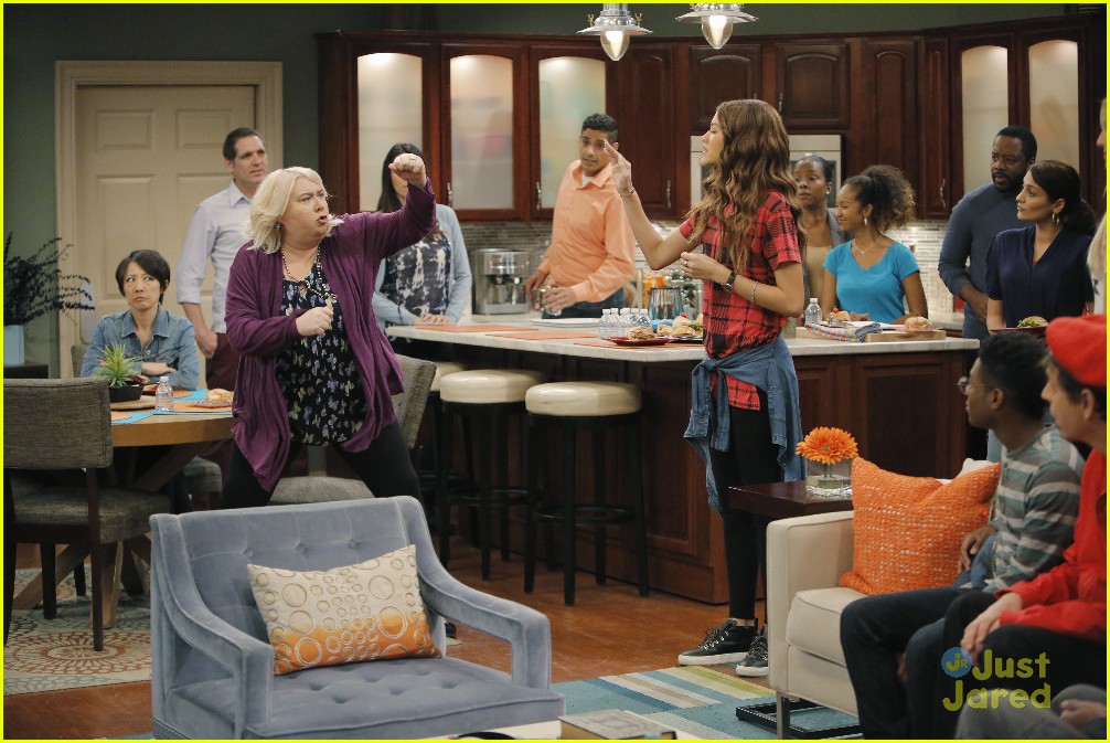 Pentatonix Guest Star on 'K.C. Undercover' TONIGHT - See The Pics!