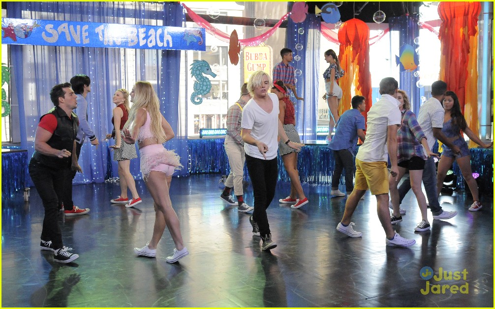 Ross Lynch & Piper Curda Take 'Teen Beach 2' To Good Morning America - Watch Their Performance NOW!