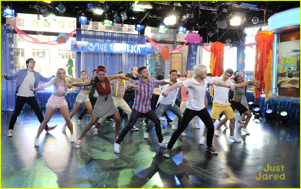 Ross Lynch & Piper Curda Take 'Teen Beach 2' To Good Morning America - Watch Their Performance NOW!