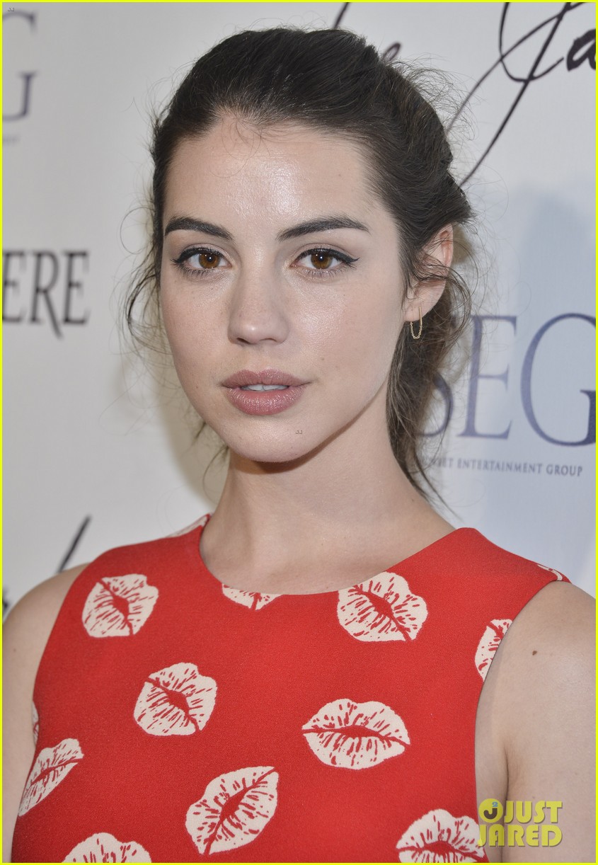Emily VanCamp & 'Revenge' Cast Live It Up at Le Jardin Grand Opening!