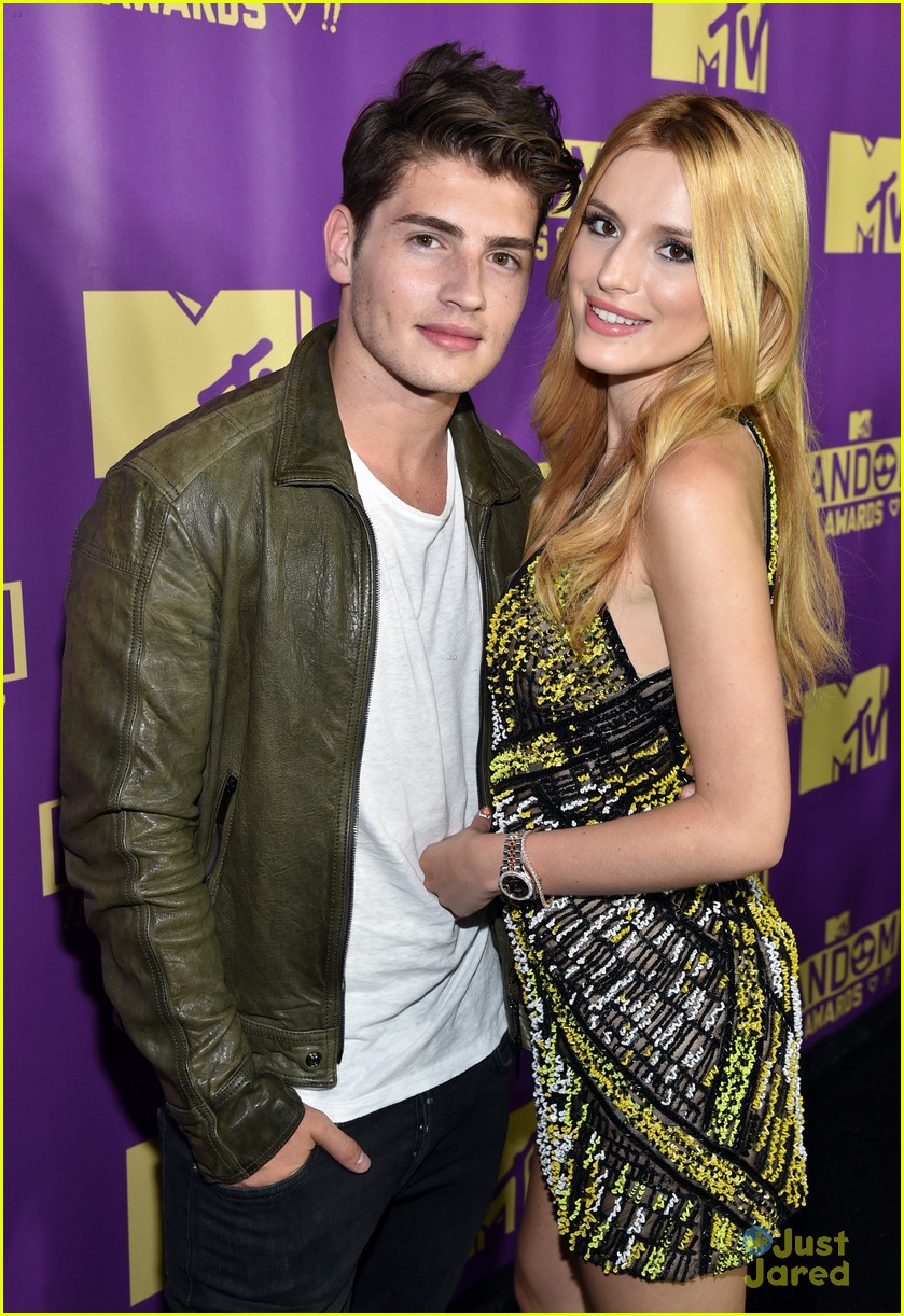 Bella Thorne & Gregg Sulkin Couple Up at Comic-Con!