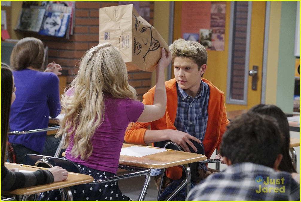 Shelby Stress Scratches Over A Test In Tonight's 'Best Friends Whenever'