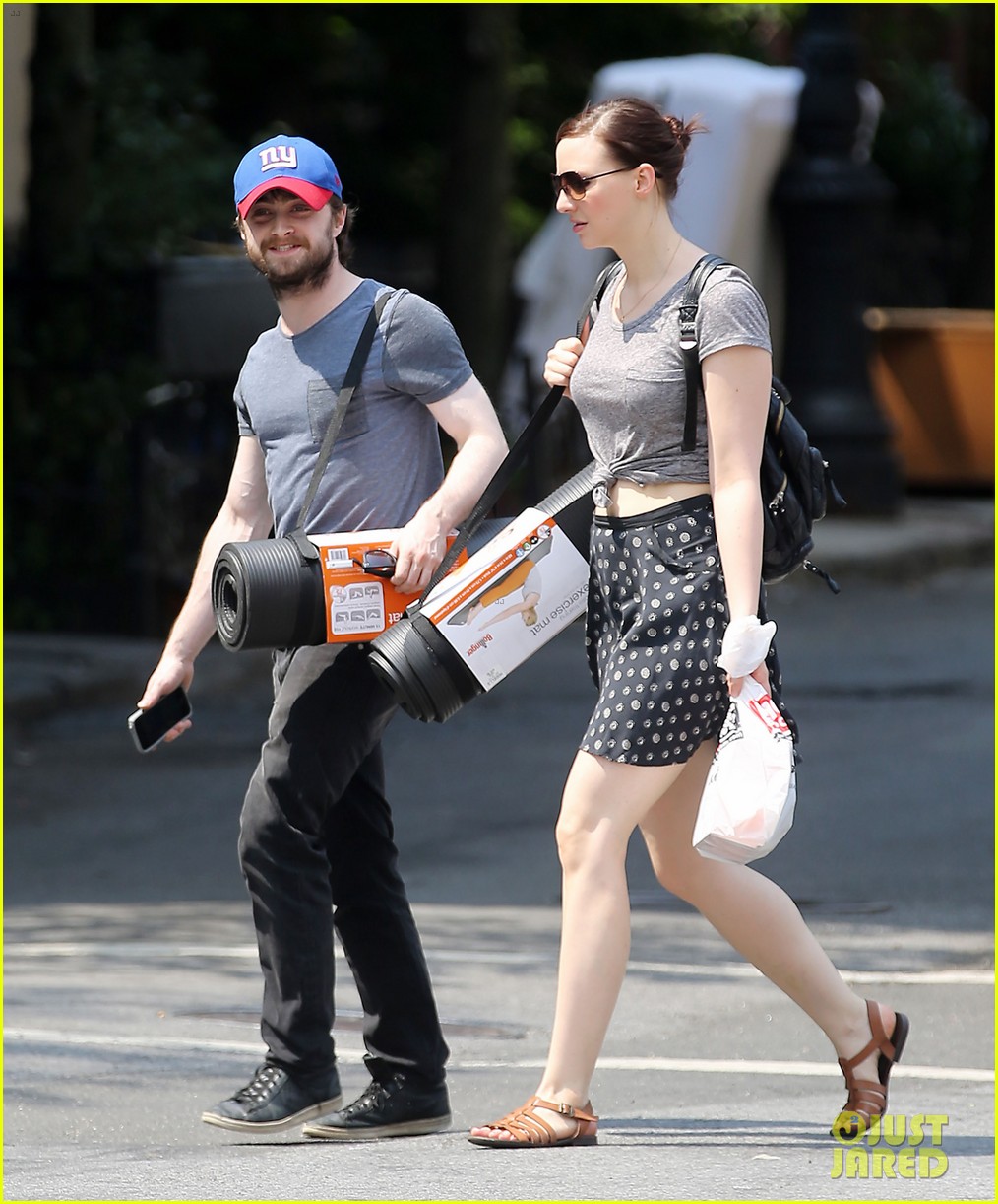 Daniel Radcliffe is Super Fan Friendly While Shopping in NYC With Girlfriend Erin Darke