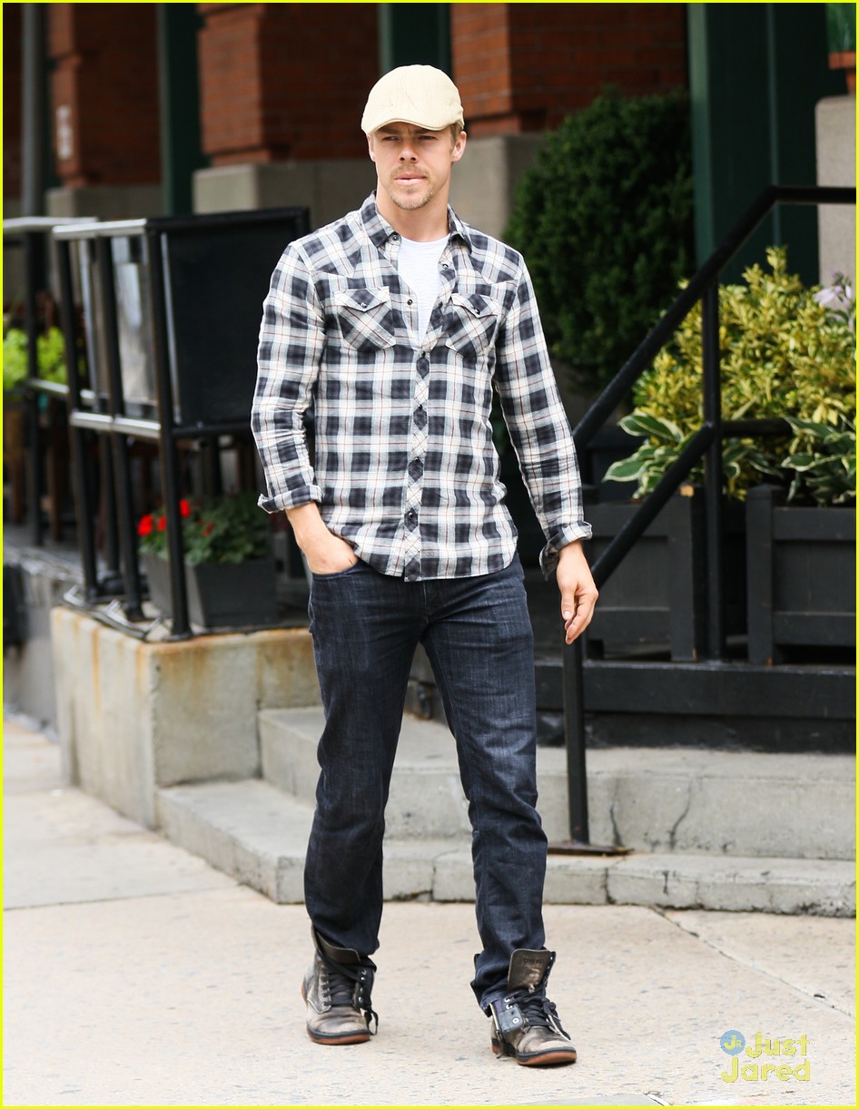 Derek Hough Posts Cutest Throwback Pic After Teen Choice Award Nomination