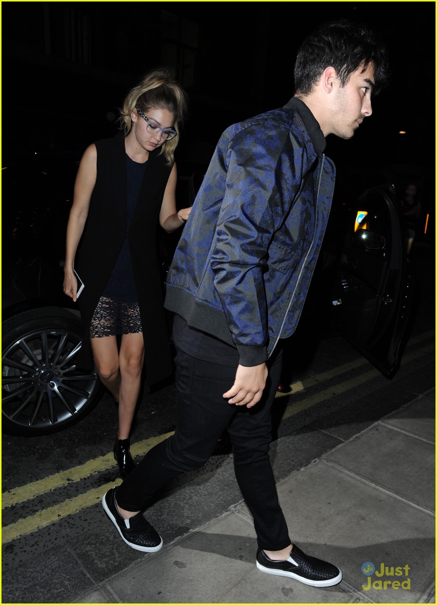 Gigi Hadid Rocks Glasses At Dinner With Kendall Jenner & Joe Jonas