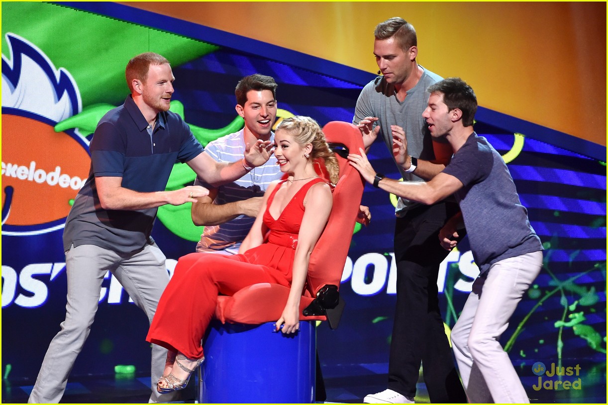 Daniela Nieves & Gracie Gold Wow On Orange Carpet at Kids' Choice Sports 2015
