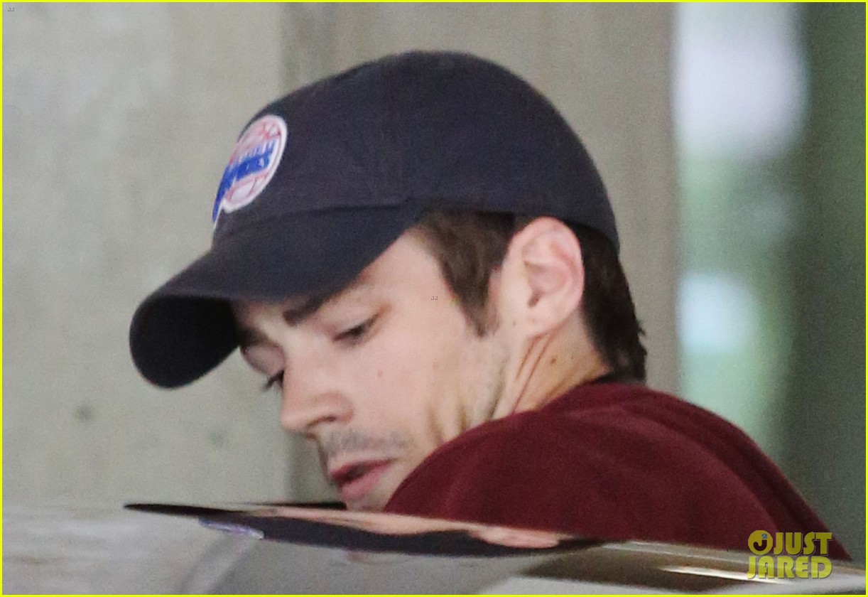 Grant Gustin Brings 'The Flash' to Comic-Con With Girlfriend Hannah Douglass