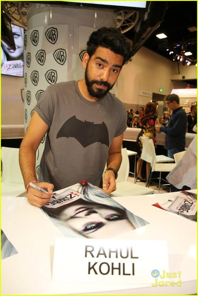 Rose McIver & Rahul Kohli Bring 'iZombie' To Comic-Con 2015