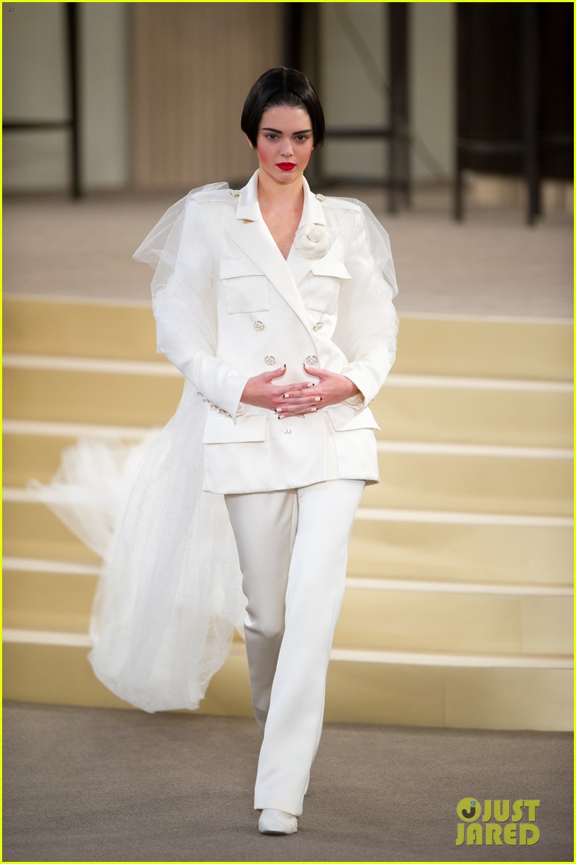 Kendall Jenner Is The Bride for Karl Lagerfeld at Paris Fashion Week!
