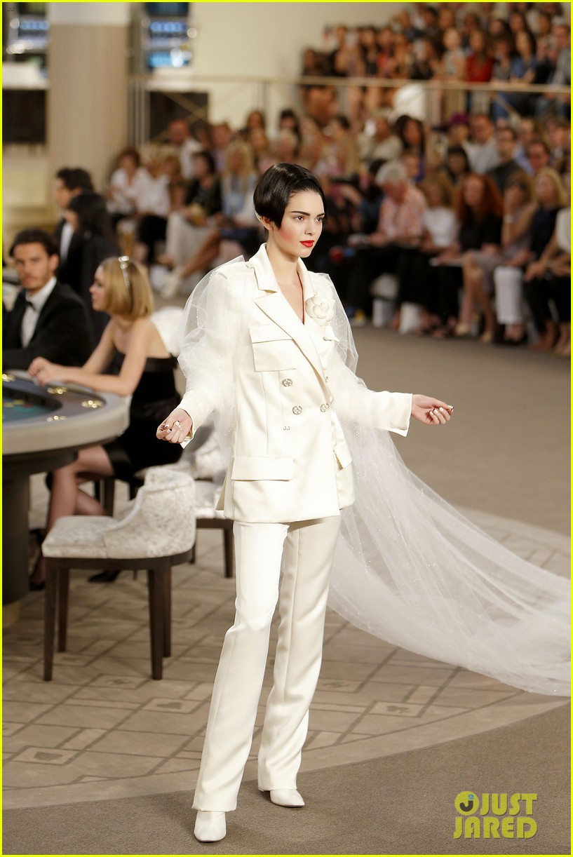 Kendall Jenner Is The Bride for Karl Lagerfeld at Paris Fashion Week!