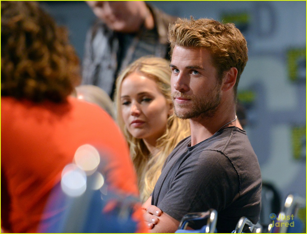 Jennifer Lawrence Takes Over Comic-Con 2015 with 'Hunger Games' Cast!