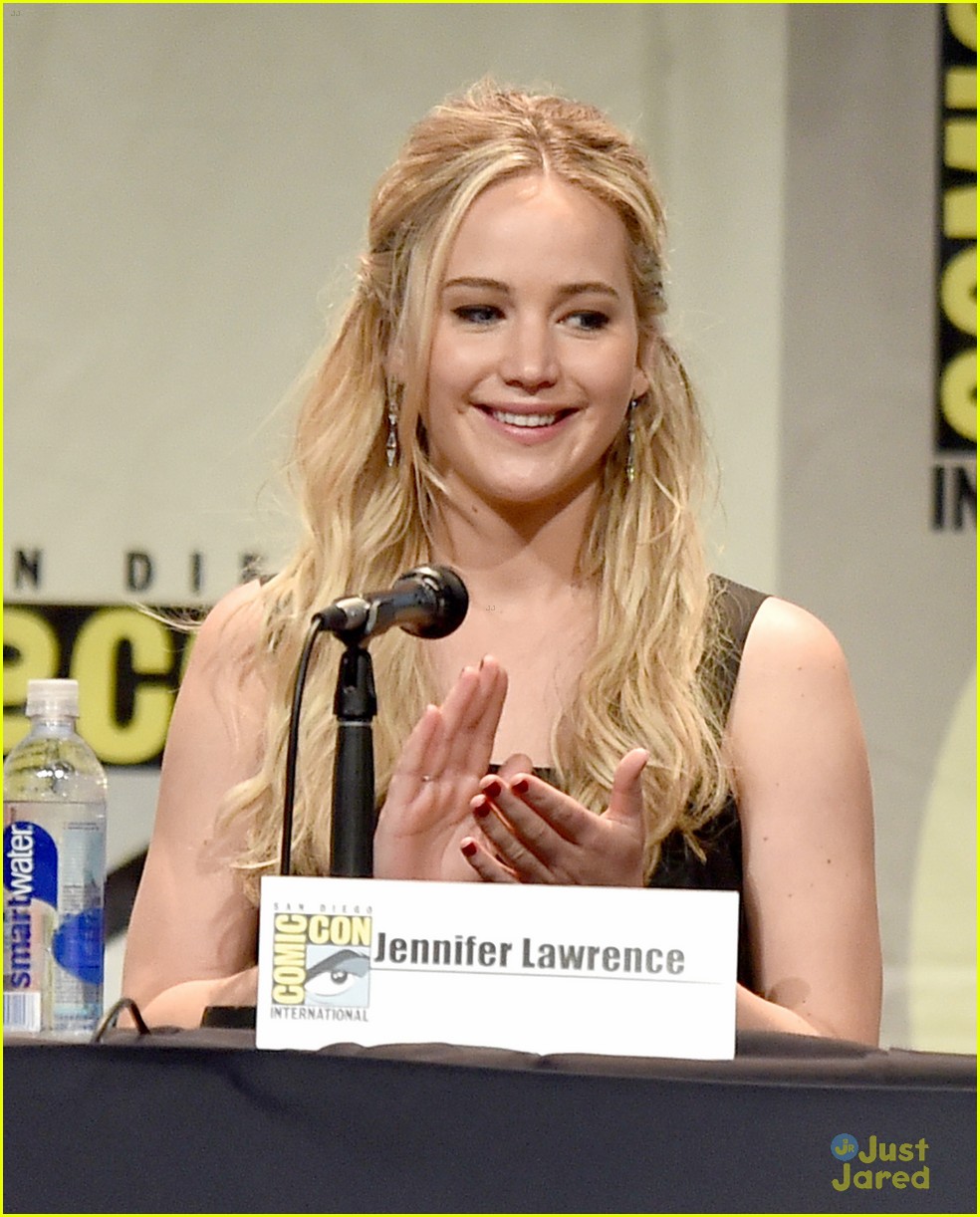 Jennifer Lawrence Takes Over Comic-Con 2015 with 'Hunger Games' Cast!