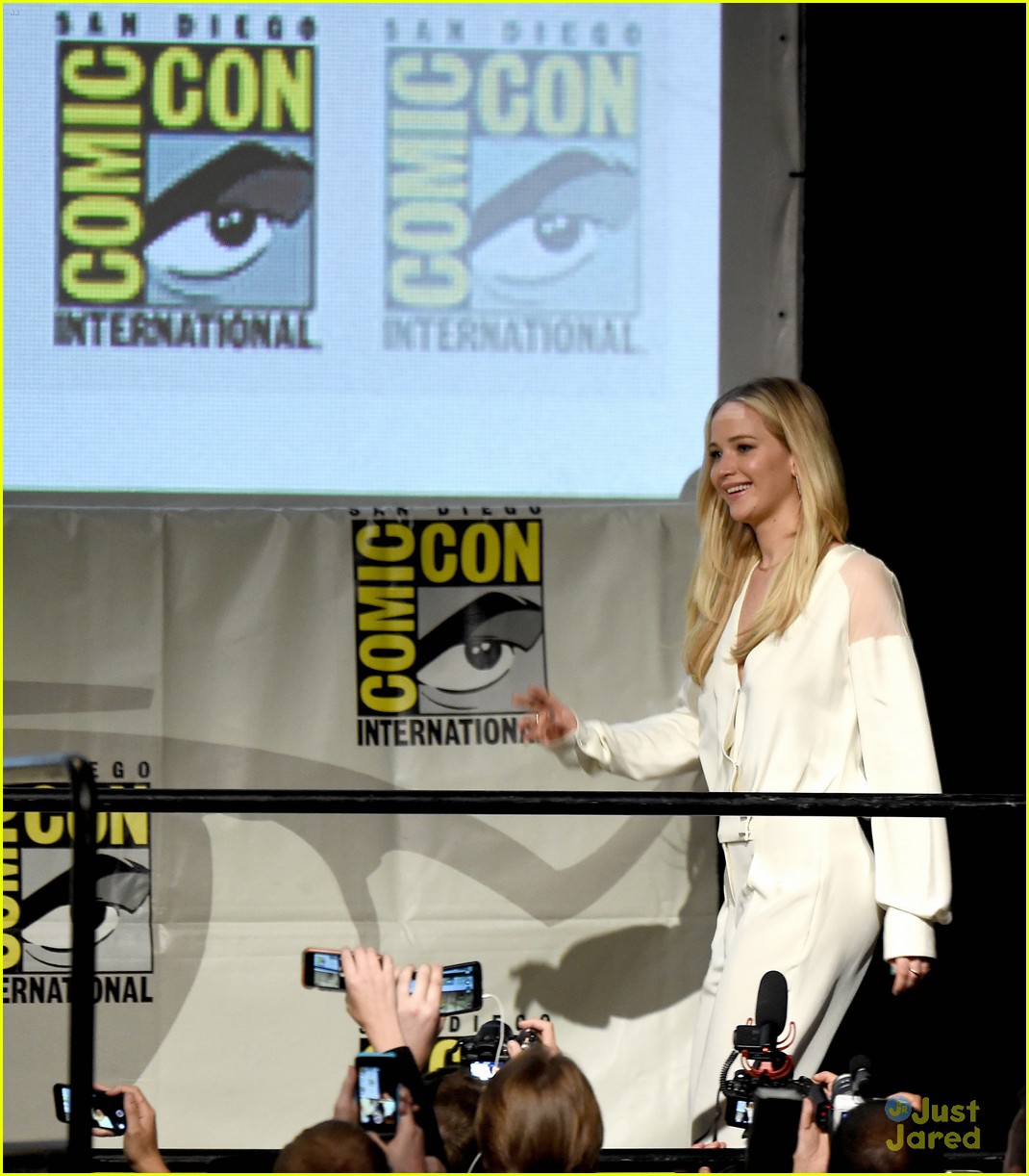 Jennifer Lawrence & Nicholas Hoult Join Star-Studded 'X-Men' Cast at Comic-Con!