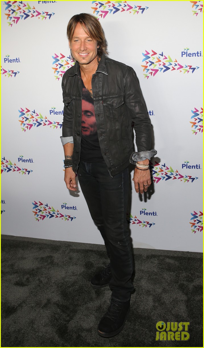 Kevin Jonas & Wife Danielle Deleasa Support Nick at PlentiTogether Live!